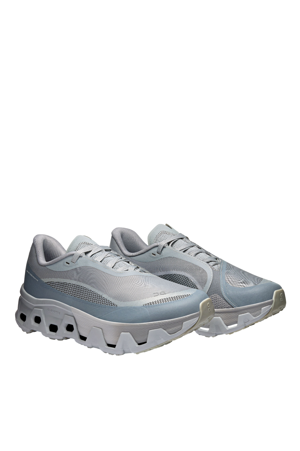 און קלאוד X היפר פאף נעלי סניקרס קלאודמונסטר פנטום אפולו