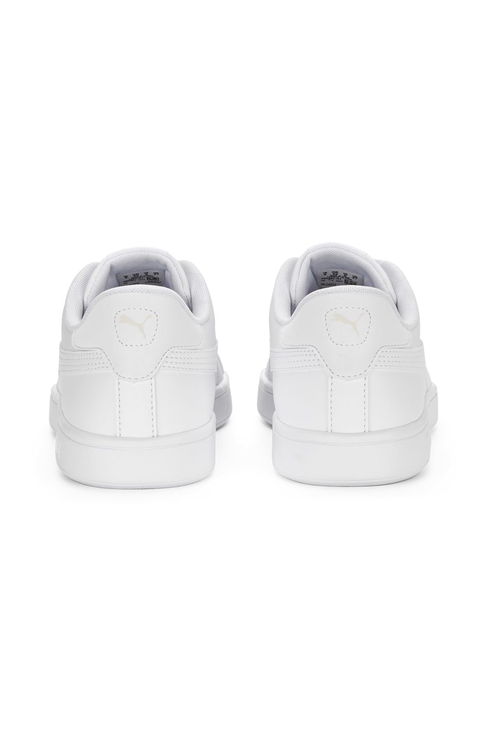 תמונת פנים של נעלי סניקרס