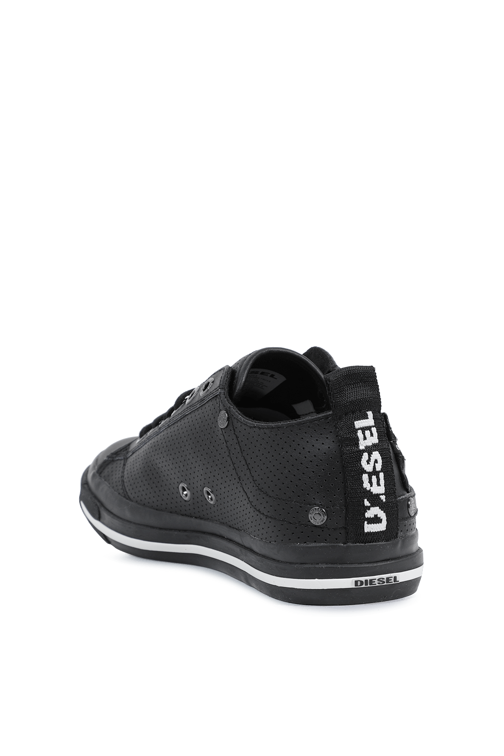 תמונה אחורית של Magnet Exposure Low Top Sneakers in Black