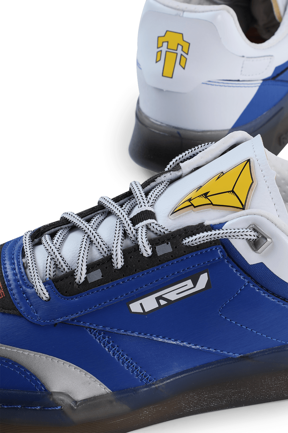 תמונת תקריב של Reebok X Power Rangers Club C in Blue 