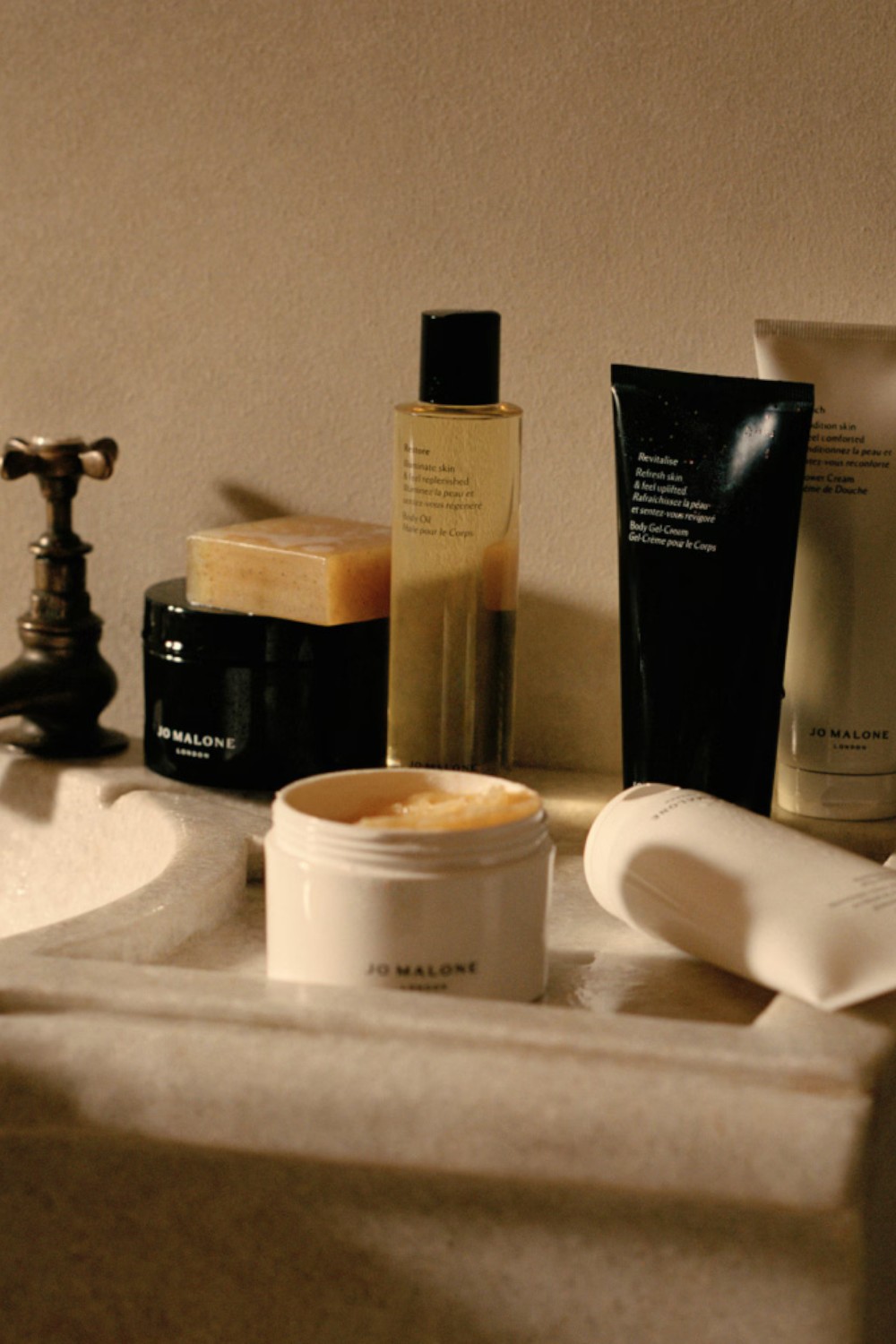 תמונת פנים של Enrich Body Balm 200 ML