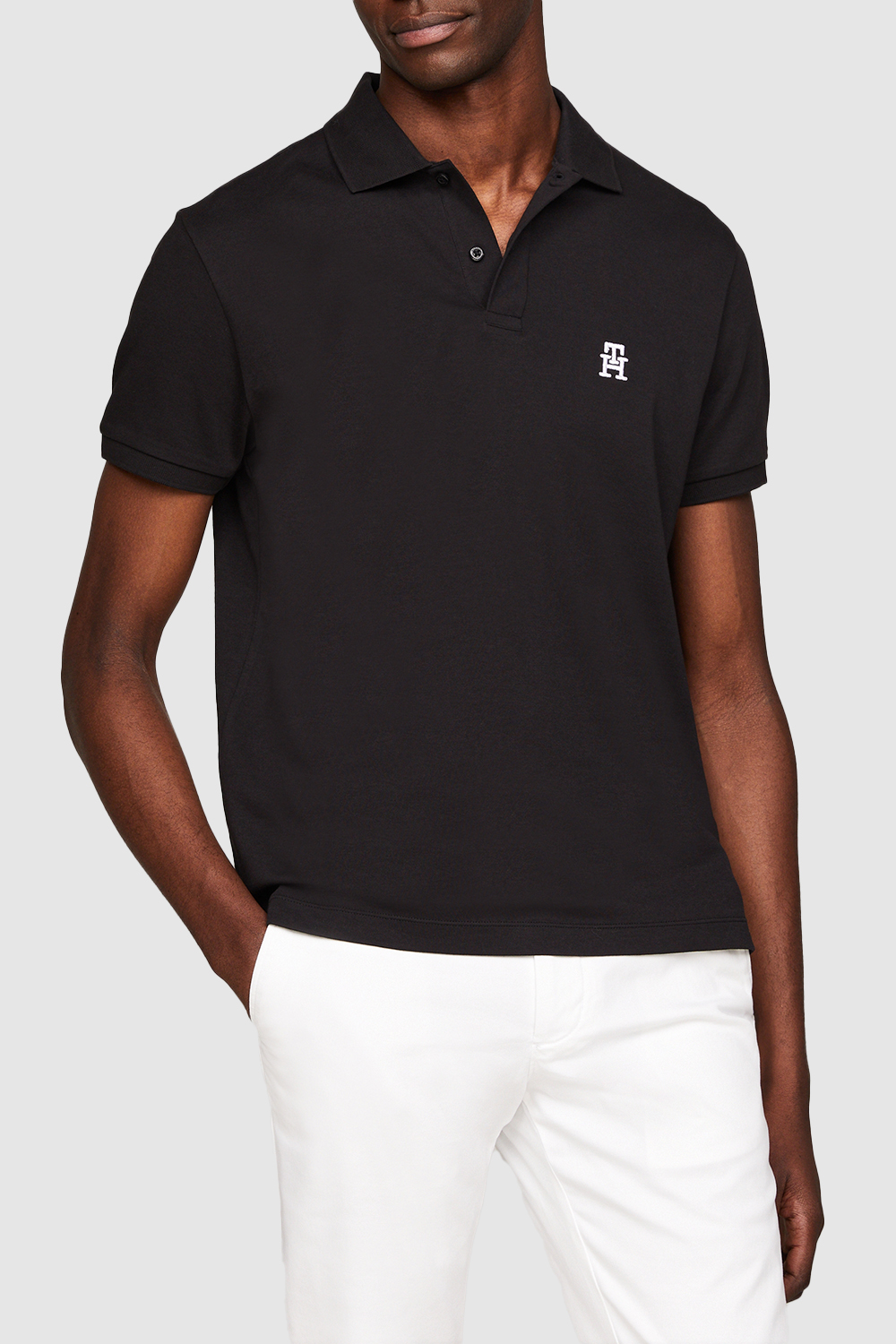 תמונת דוגמן קידמית של חולצת פולו