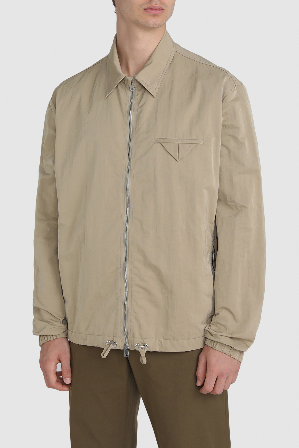 תמונת דוגמן קידמית של ז`קט קז`ואל