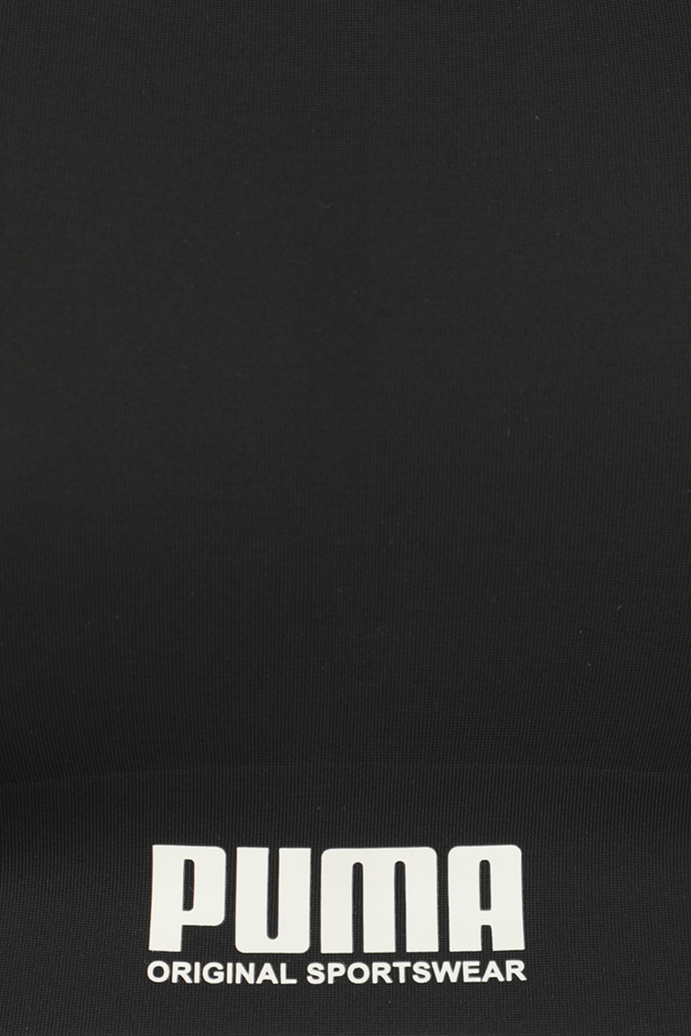 תמונת תקריב של Sport Top in Black