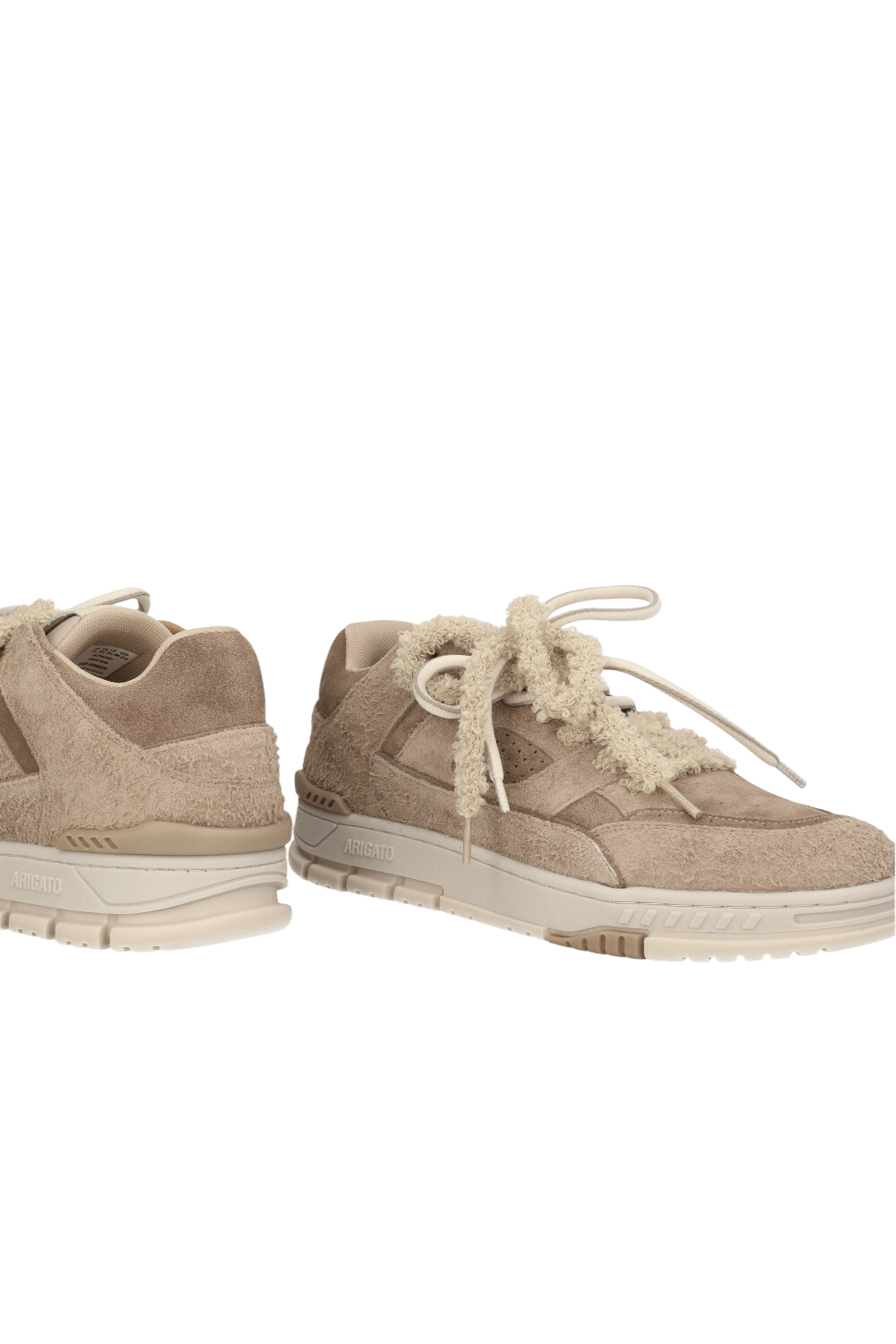 תמונת תקריב של נעלי סניקרס