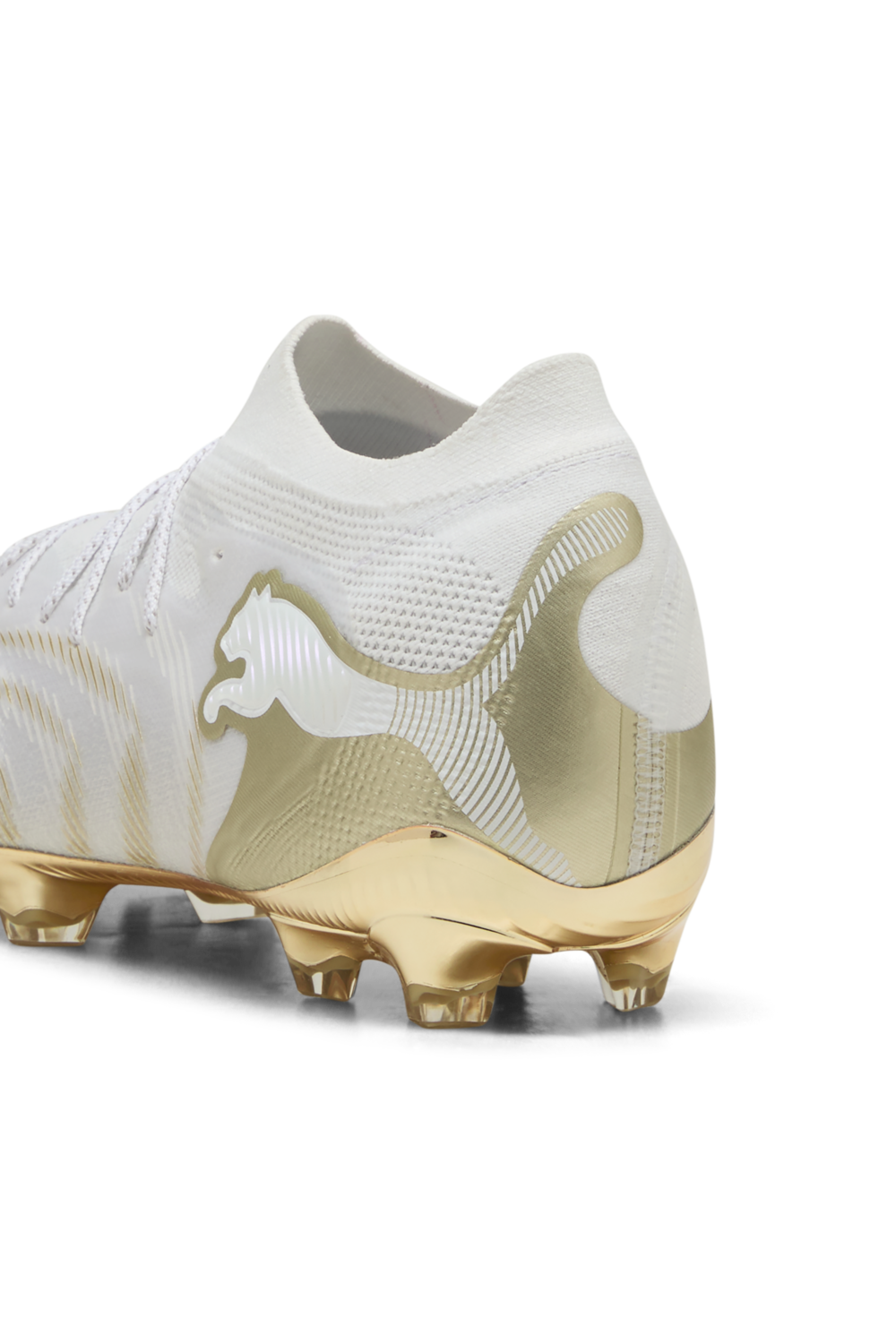 תמונת פנים של נעלי כדורגל