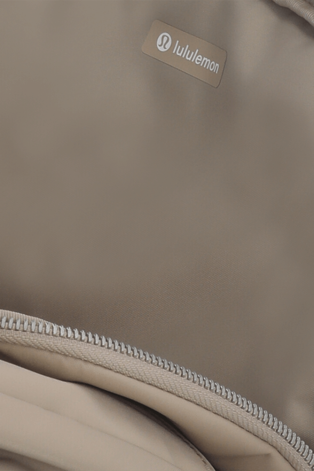 תמונת פנים של All Night Festival Bag 5l