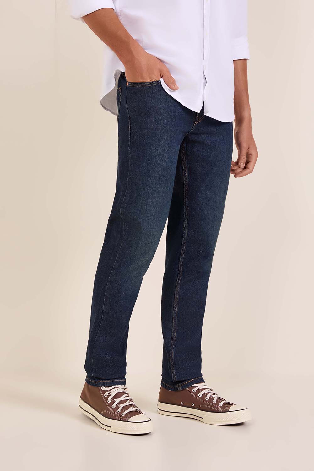 תמונת דוגמן קידמית של מכנסי ג'ינס סלים פיט 511