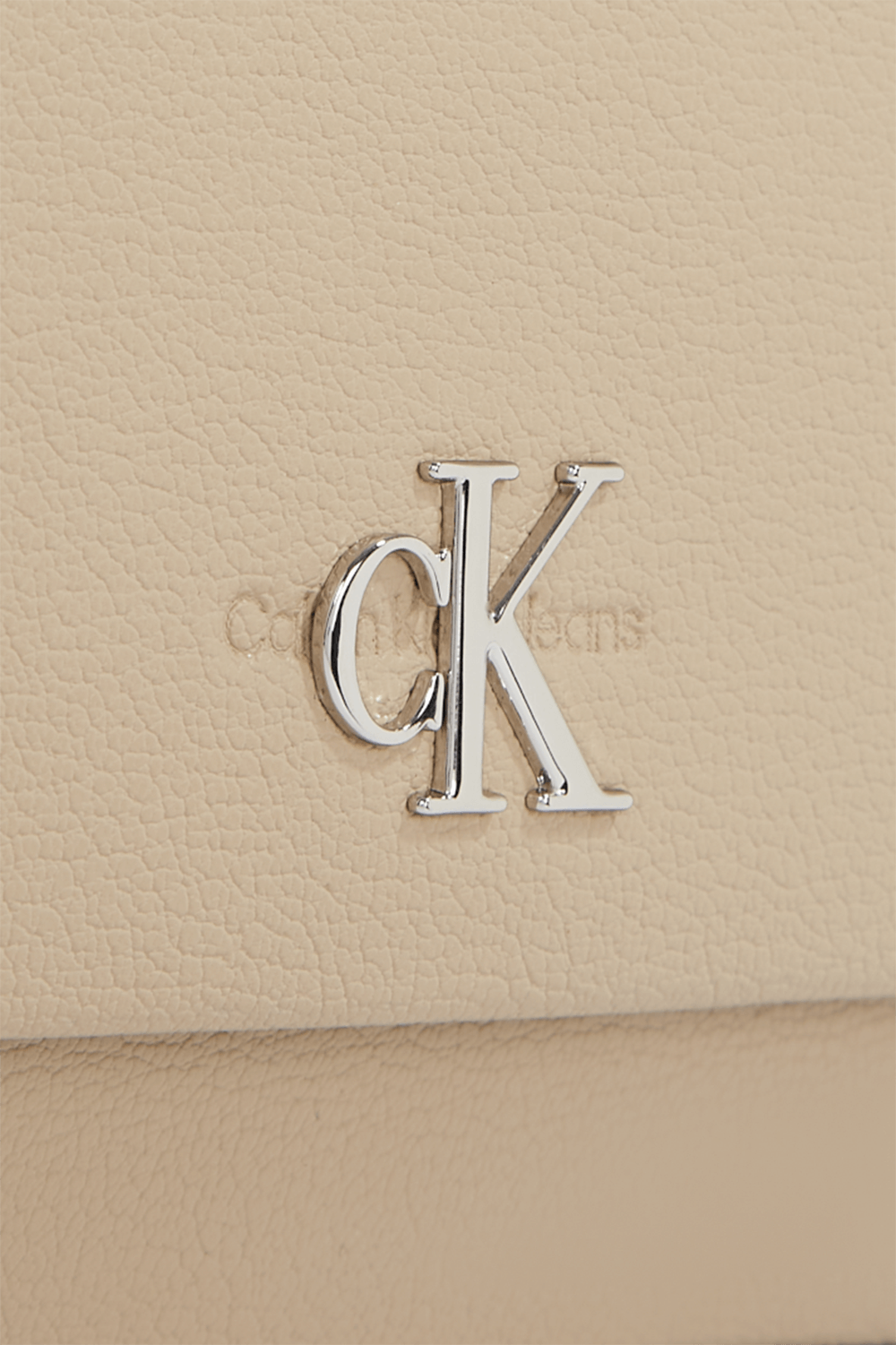 תמונת תקריב של תיק כתף