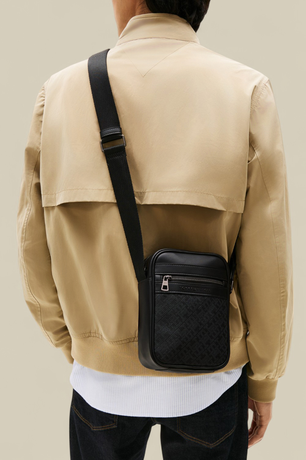 תמונת דוגמן קידמית של תיק