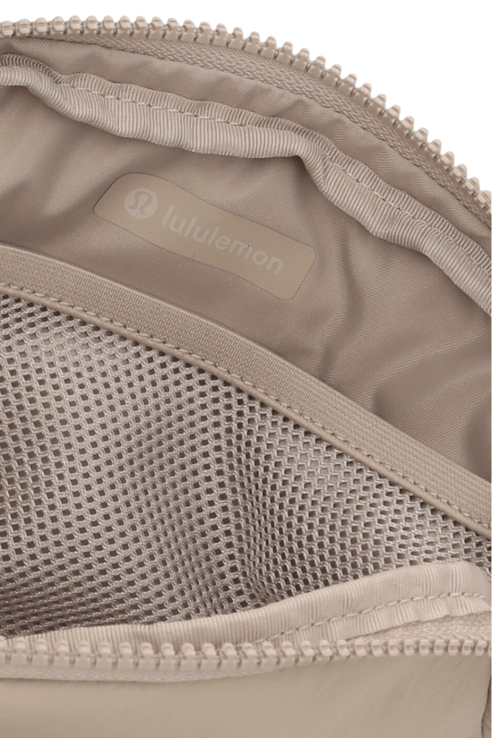 תמונת פנים של Everywhere Belt Bag