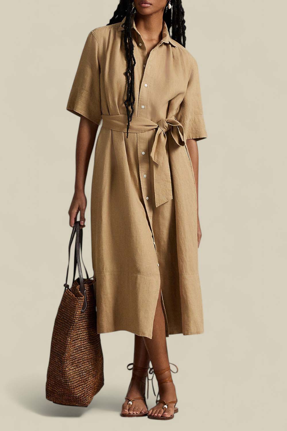 תמונת דוגמן קידמית של שמלת כפתורים