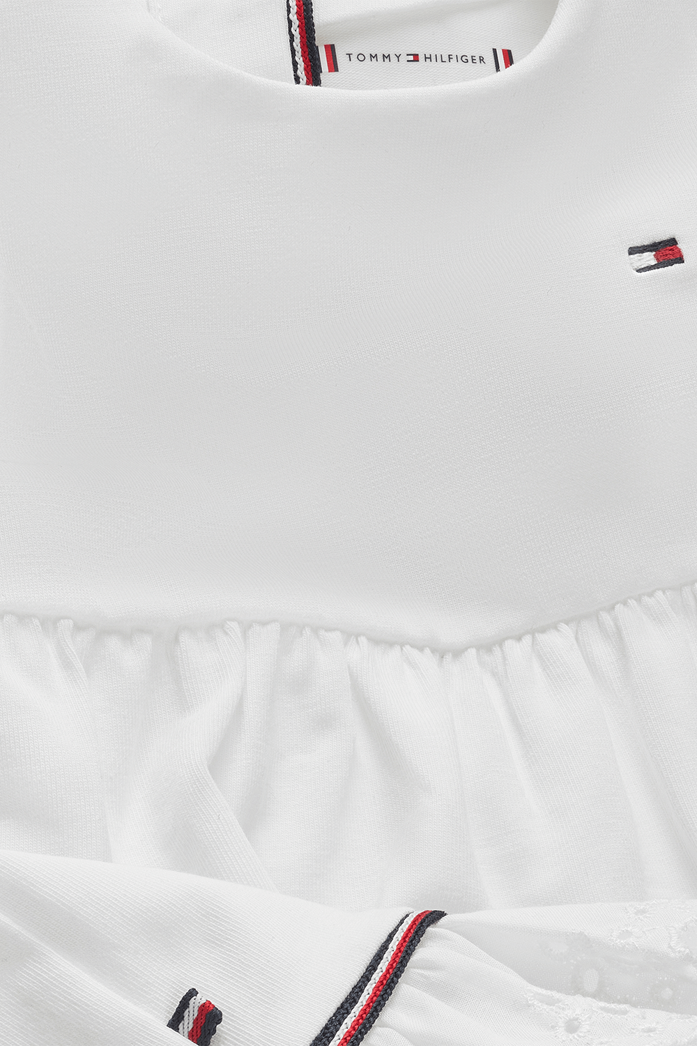 תמונת תקריב של שמלה