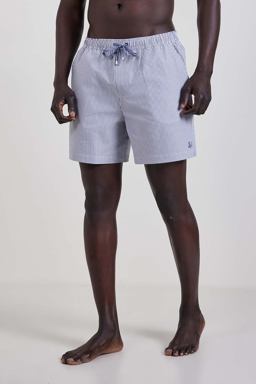 תמונת דוגמן קידמית של מכנסי בגד ים