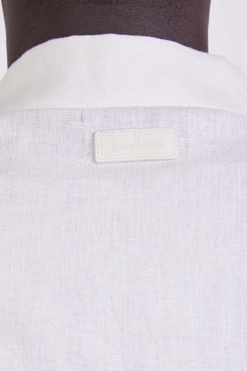 חולצת כפתורים קצרה