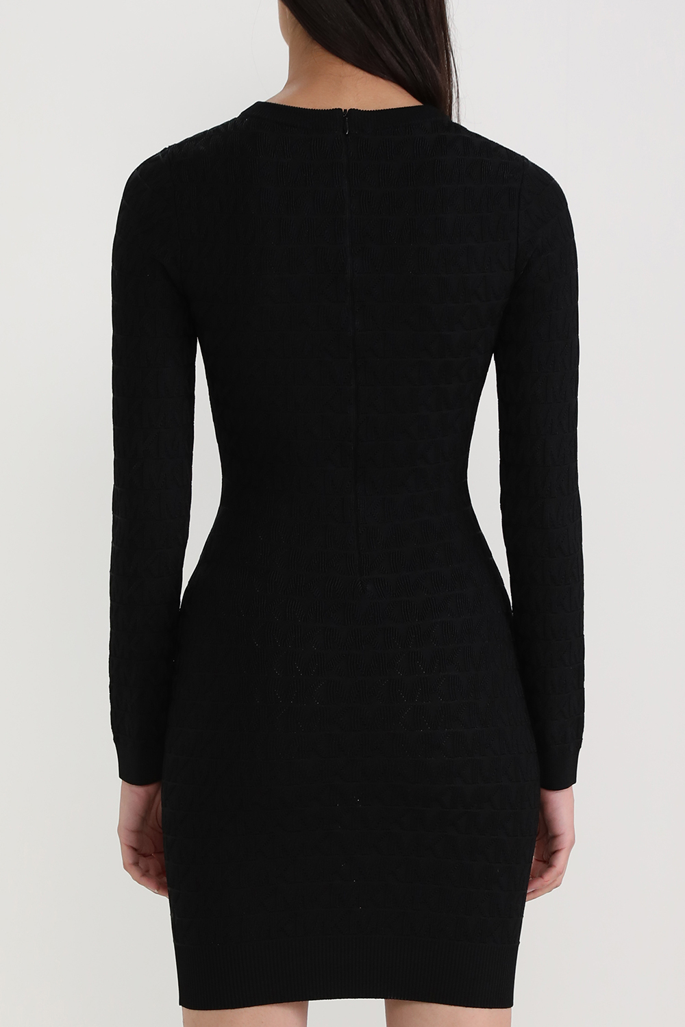 תמונת דוגמן אחורית של שמלת מיני מונוגרמית