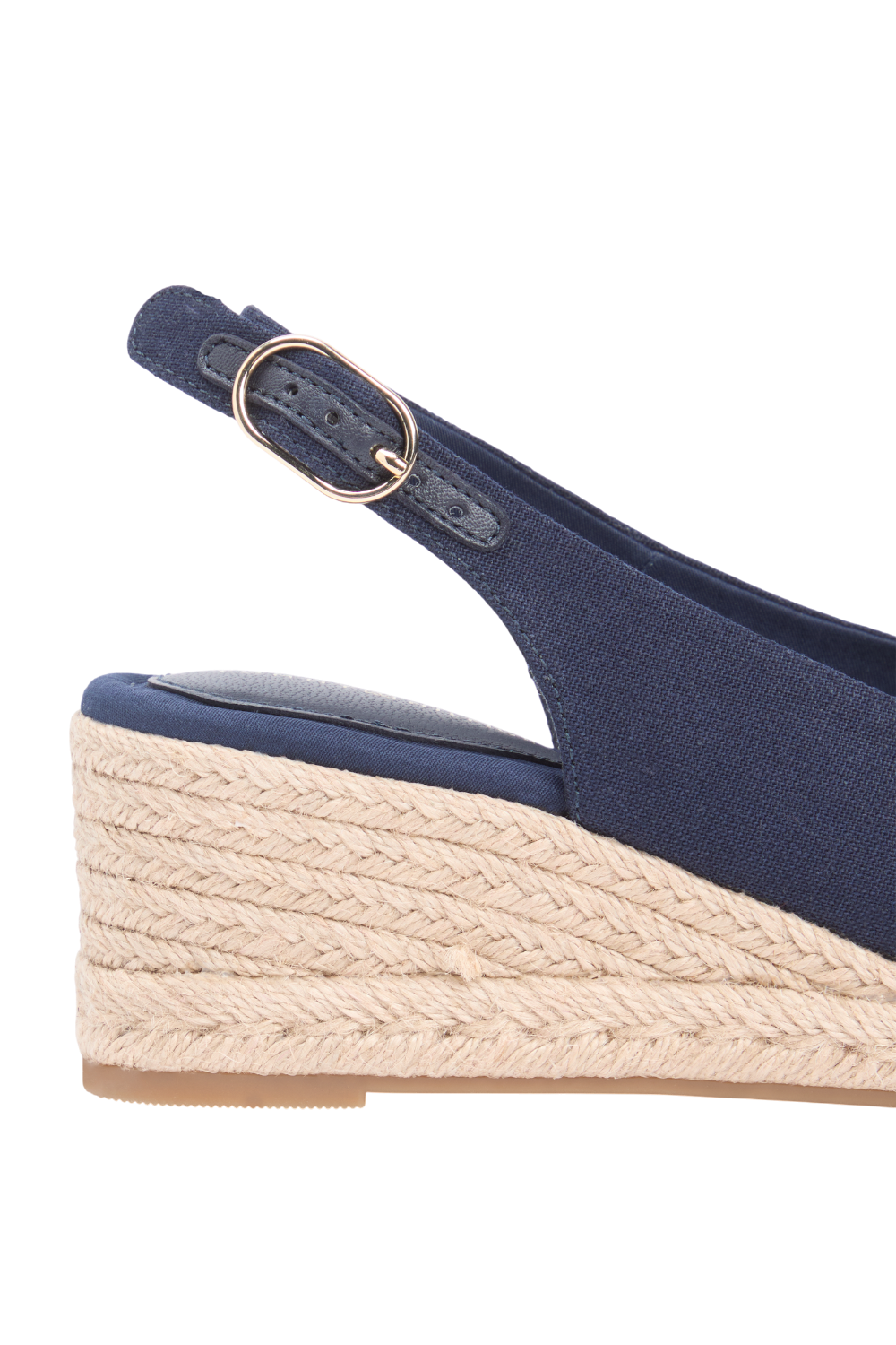 תמונת פנים של נעלי עקב