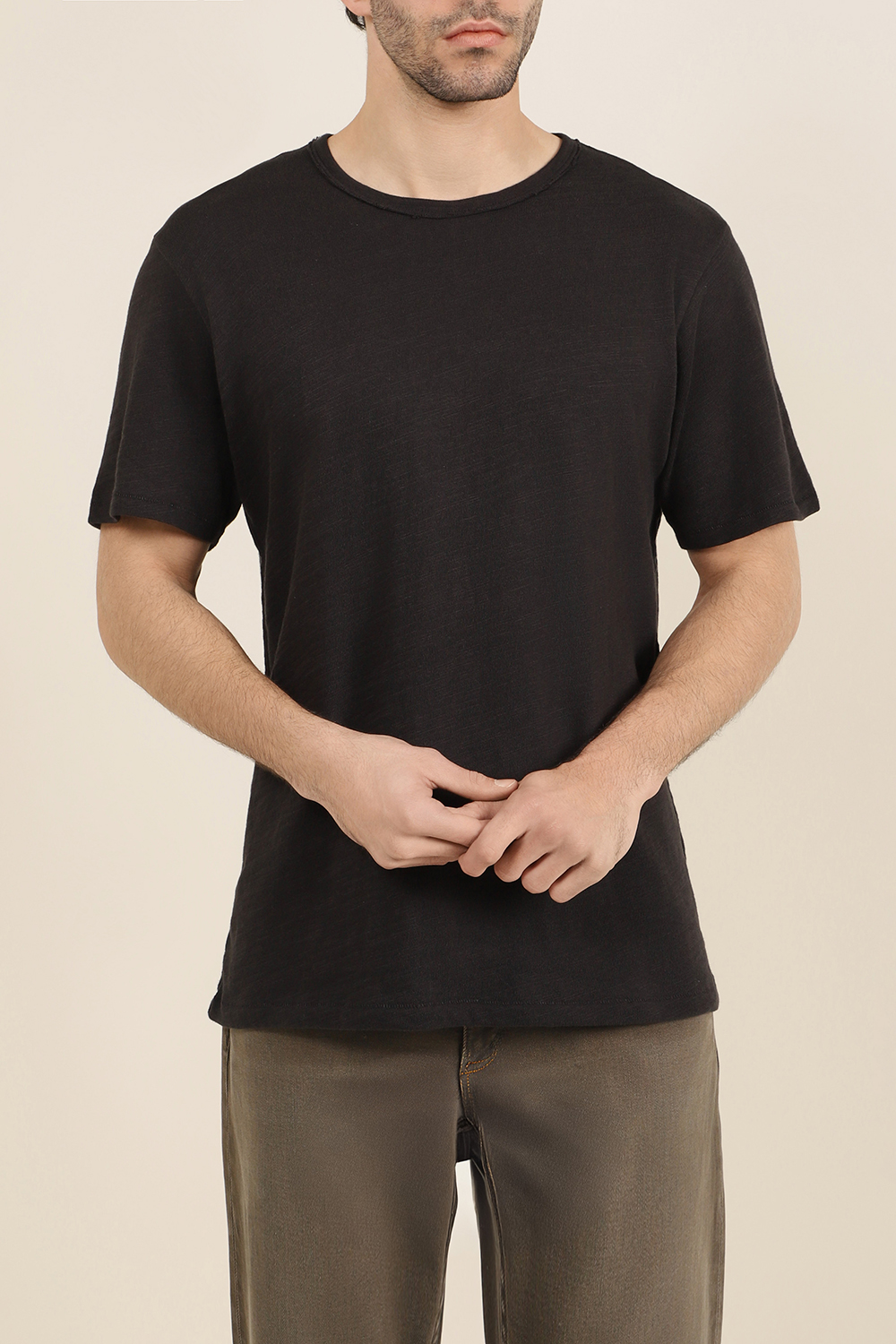 תמונת דוגמן קידמית של חולצת טי