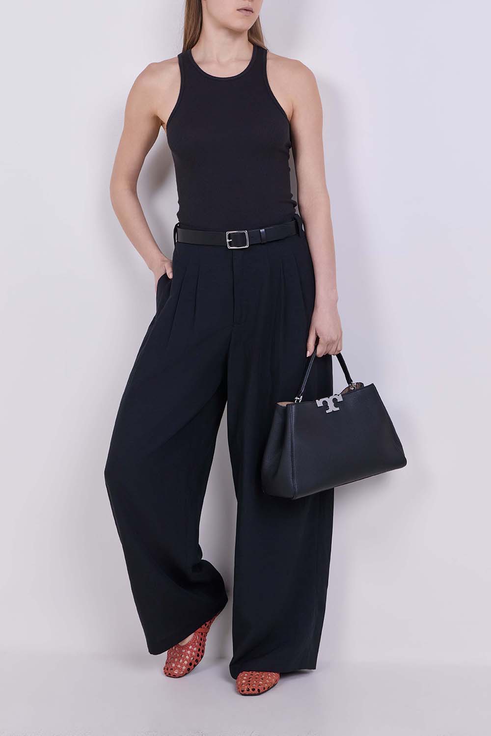 תמונת דוגמן קידמית של נעלי מרי ג'יין