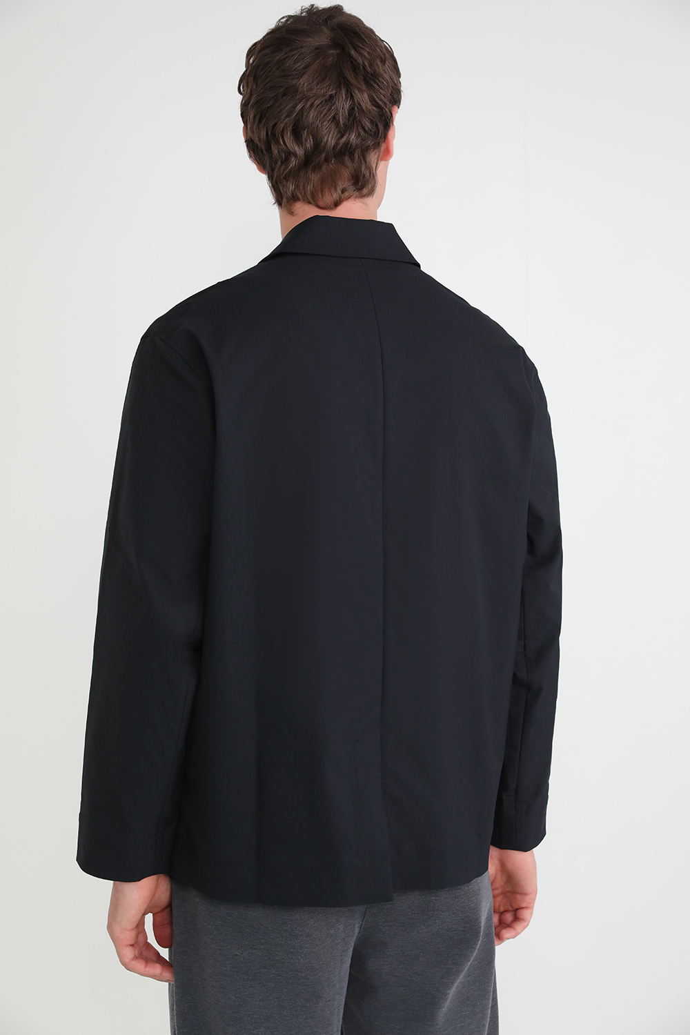 תמונת דוגמן אחורית של Relaxed-Fit Twill Blazer