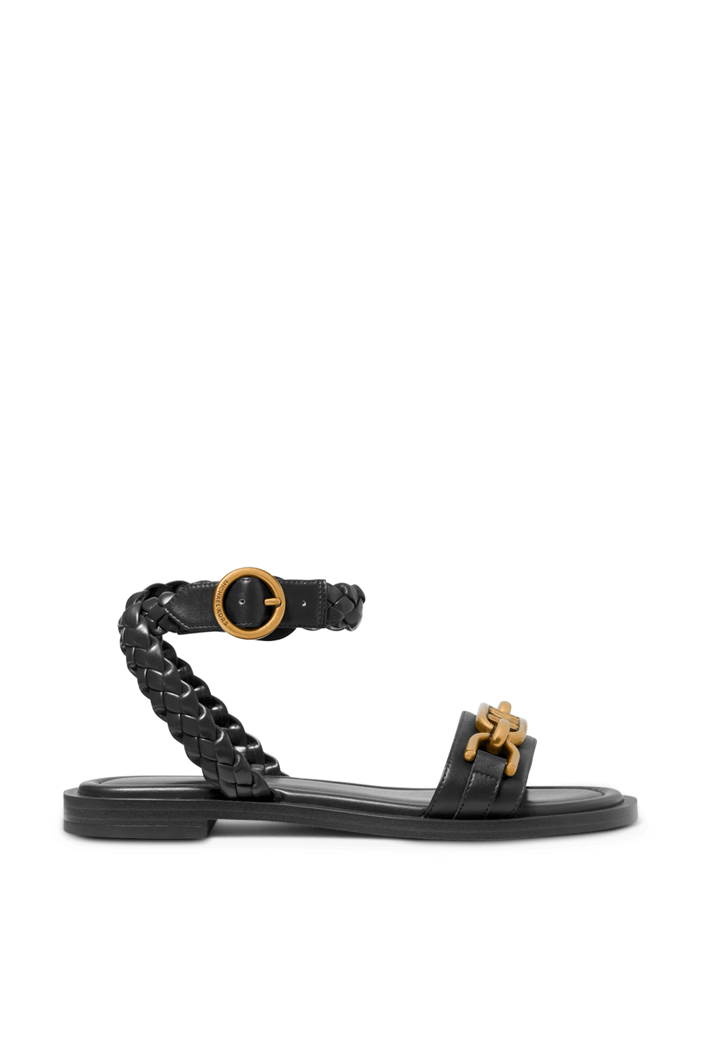 תמונה קידמית של סנדלי קיילי שטוחים עם אלמנט מונוגרמי מוזהב