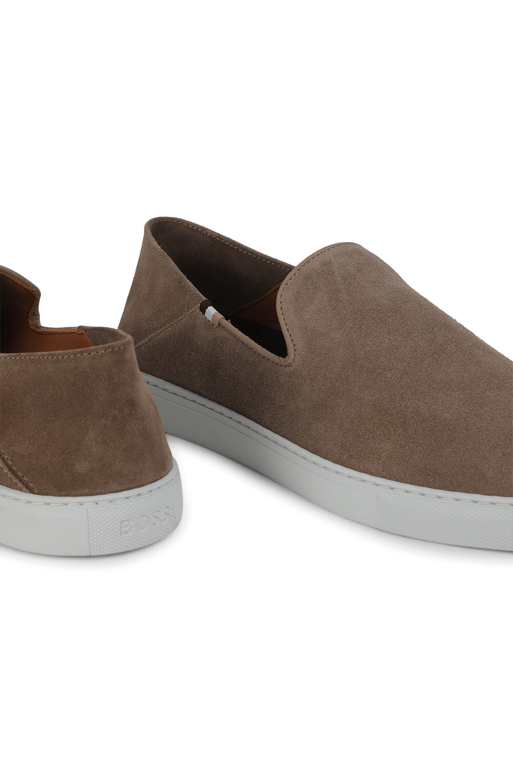 תמונת תקריב של נעלי מוקסין מזמש