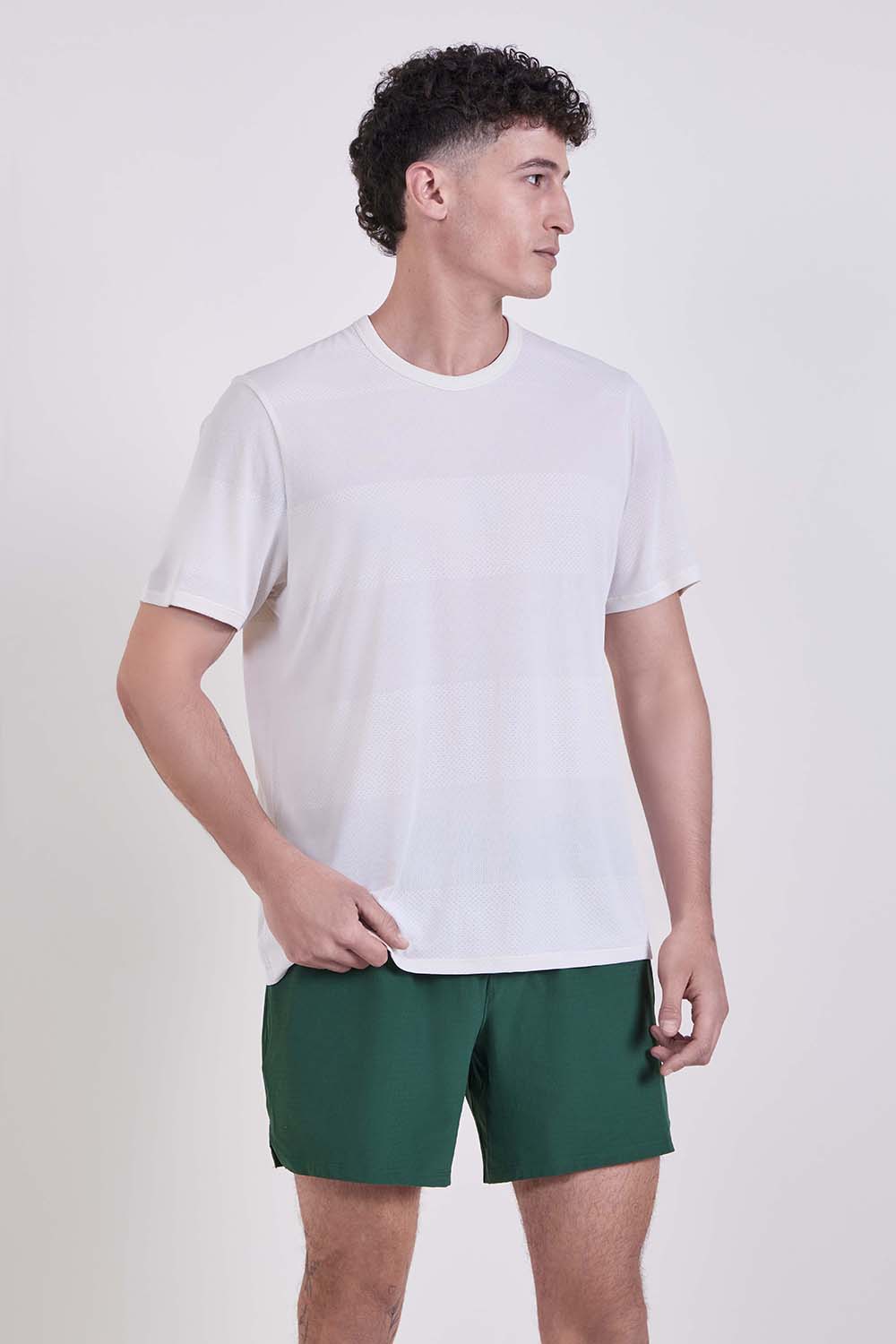 תמונת דוגמן קידמית של Fast and Free Short-Sleeve Shirt Perforated Stripe