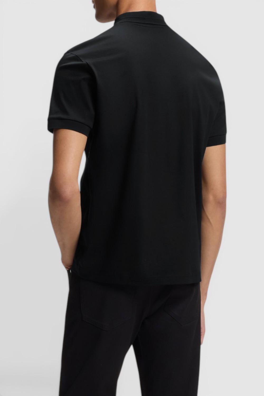 תמונת דוגמן אחורית של חולצת פולו בוס X פורשה