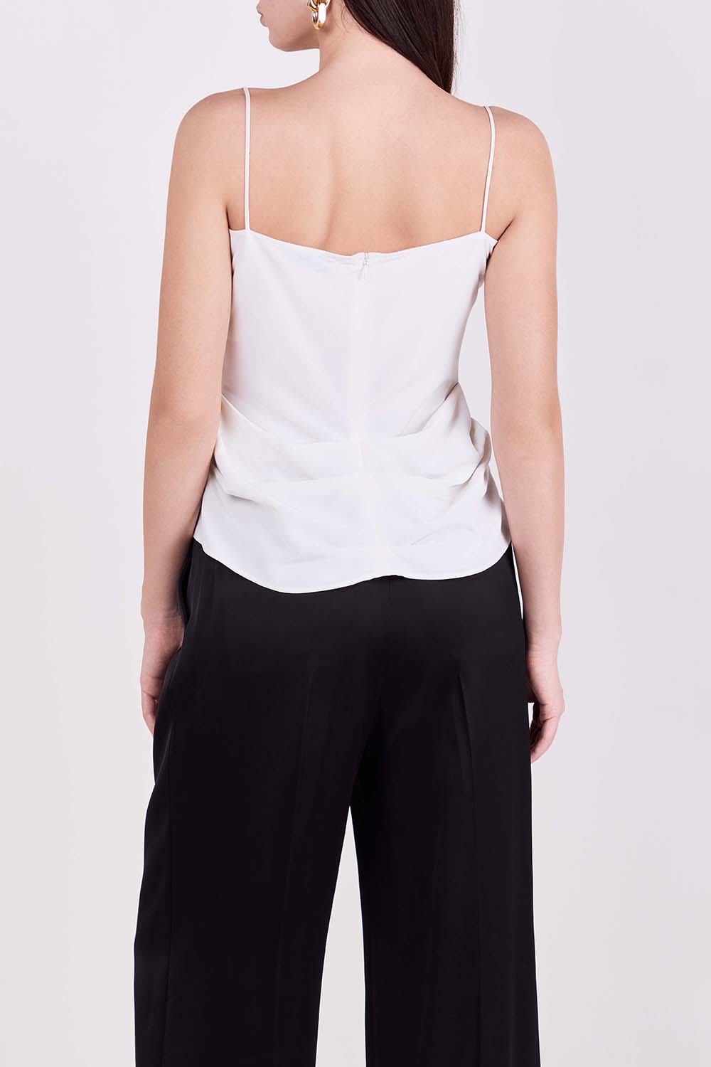 תמונת דוגמן אחורית של טופ משי