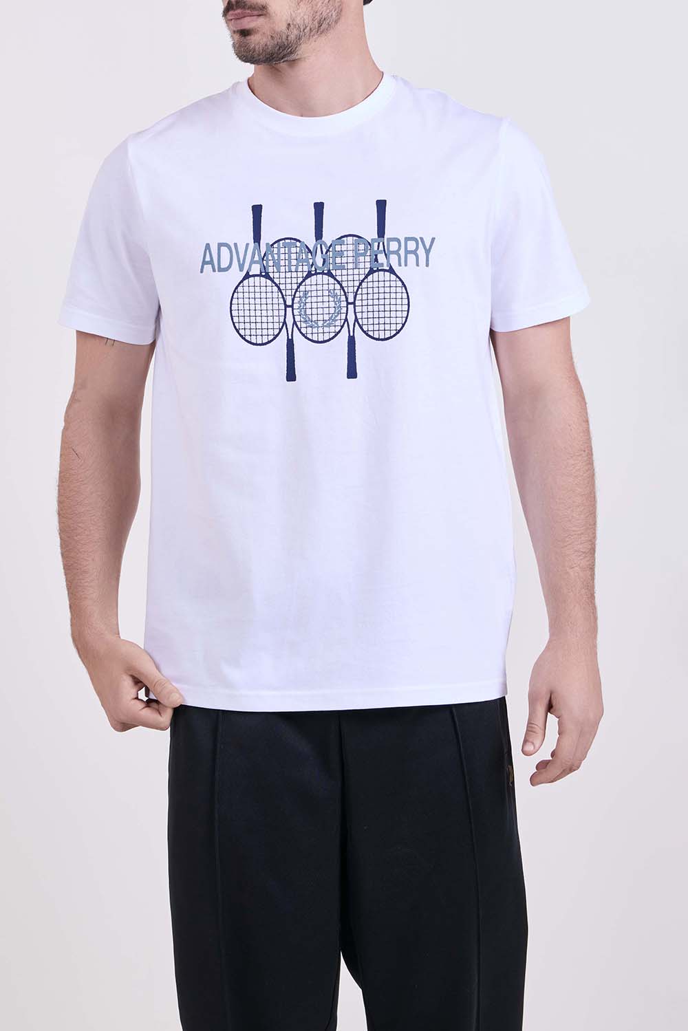 תמונת דוגמן קידמית של חולצת טי