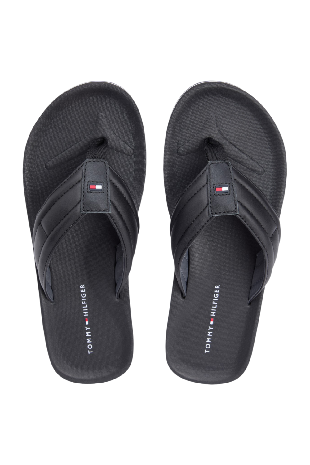 תמונת תקריב של כפכפי אצבע