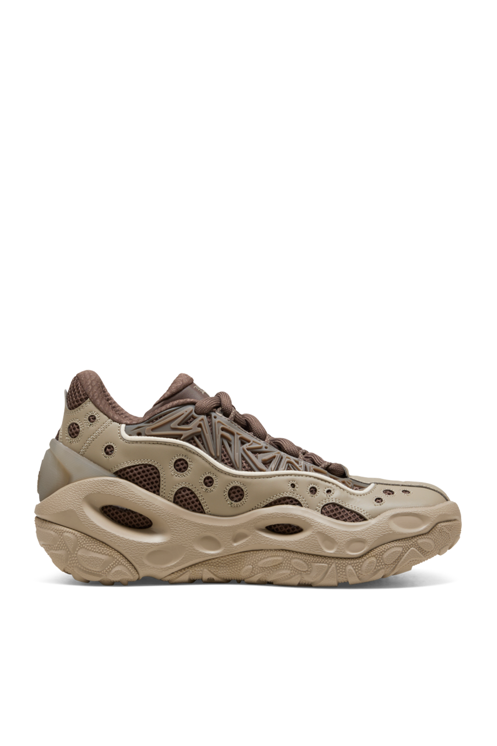 תמונה קידמית של נעלי כדורסל פומה X לה פרנס