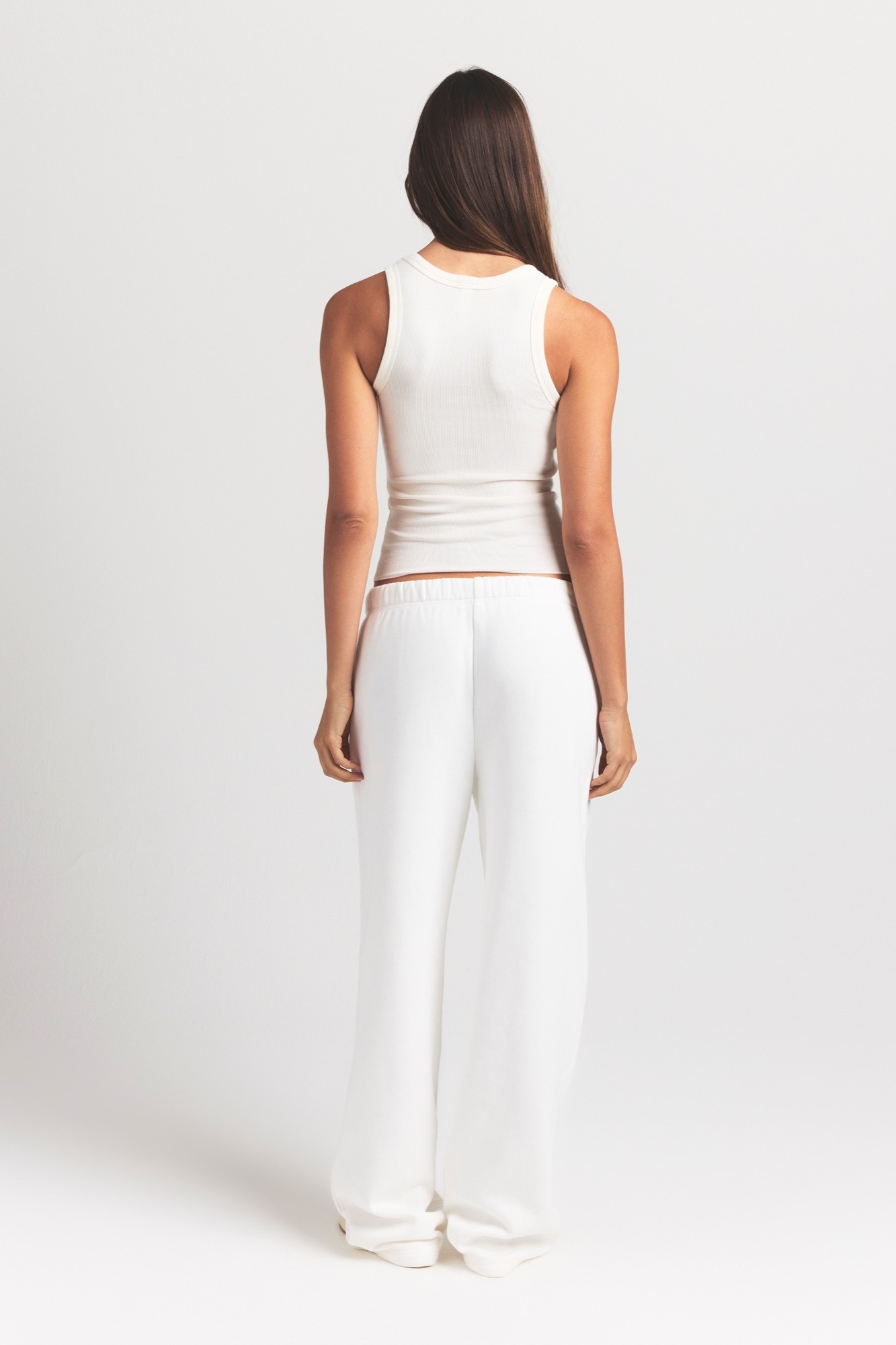 תמונת דוגמן אחורית של COTTON FLEECE CLASSIC STRAIGHT LEG PANT