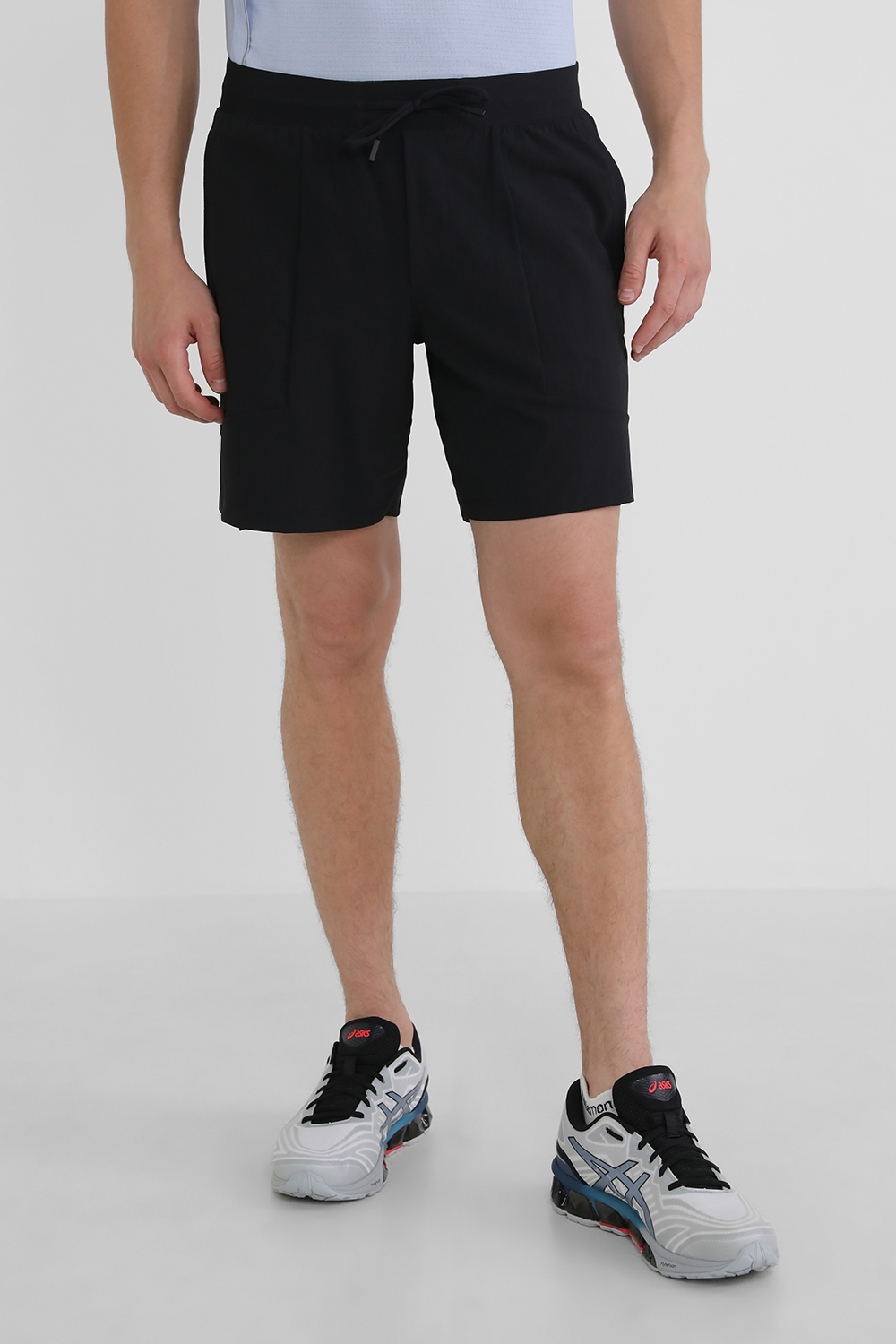 תמונת דוגמן קידמית של License to Train Lined Short 7