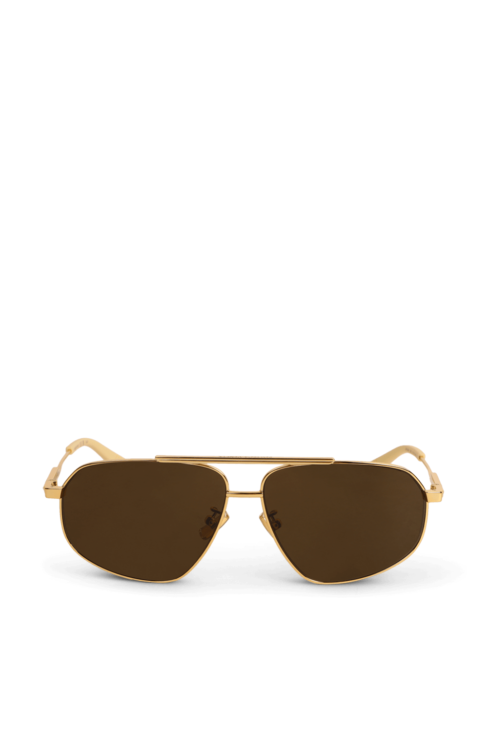 תמונה קידמית של משקפי שמש חצי מסגרת