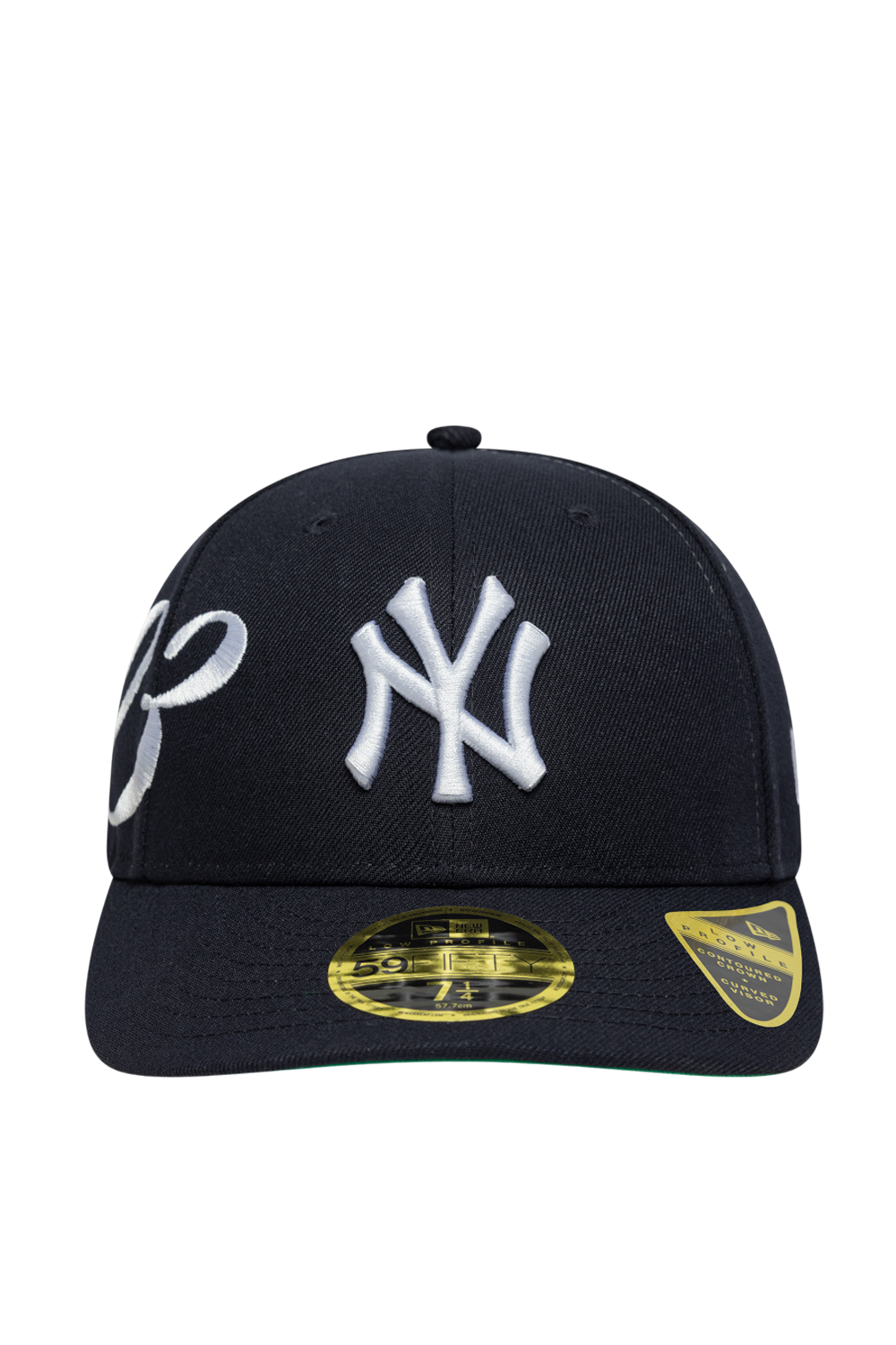 תמונה קידמית של כובע מצחייה