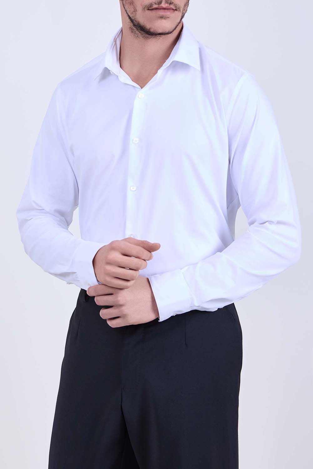 תמונת דוגמן קידמית של חולצה מכופתרת סלים