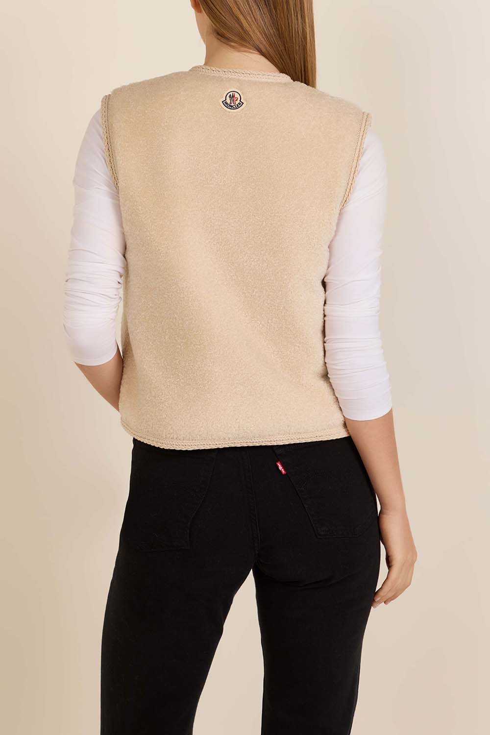 תמונת דוגמן אחורית של וסט מימוזה