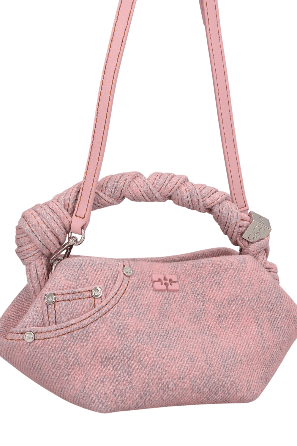 תמונת תקריב של תיק קרוסבודי בו מיני