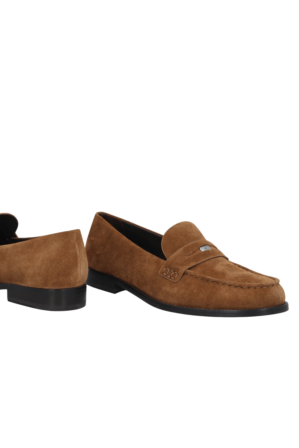 תמונת תקריב של נעלי מוקסינים