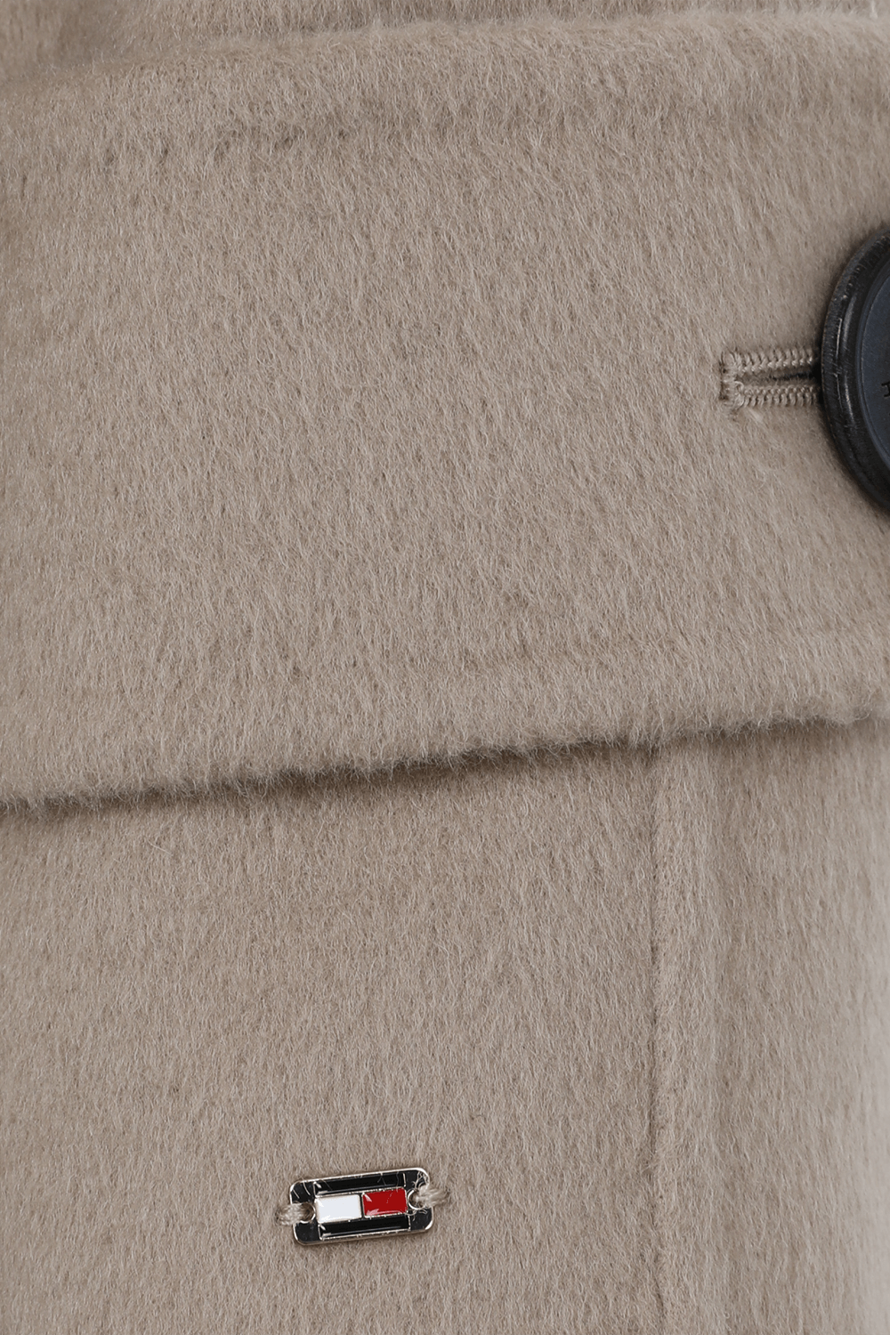 תמונה אחורית של מעיל טרנץ' צמר ברכיסה כפולה