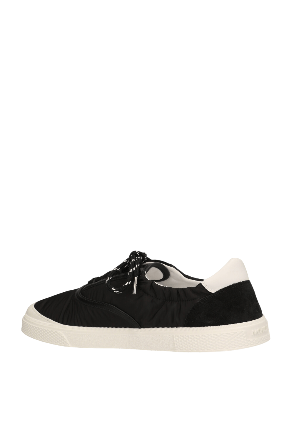 תמונה אחורית של נעלי סניקרס ורה ליז'ר