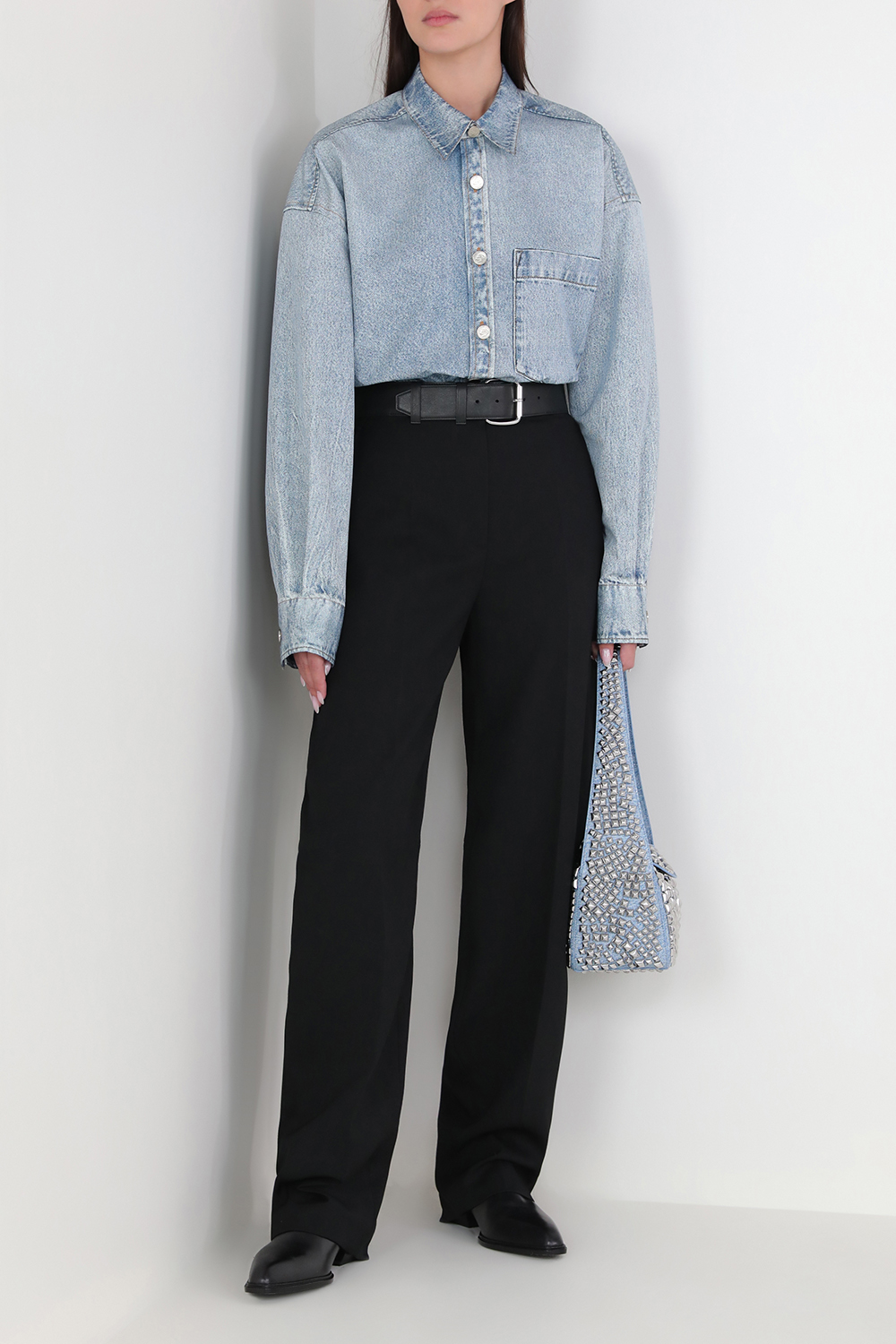 תמונת דוגמן קידמית של תיק ניטים