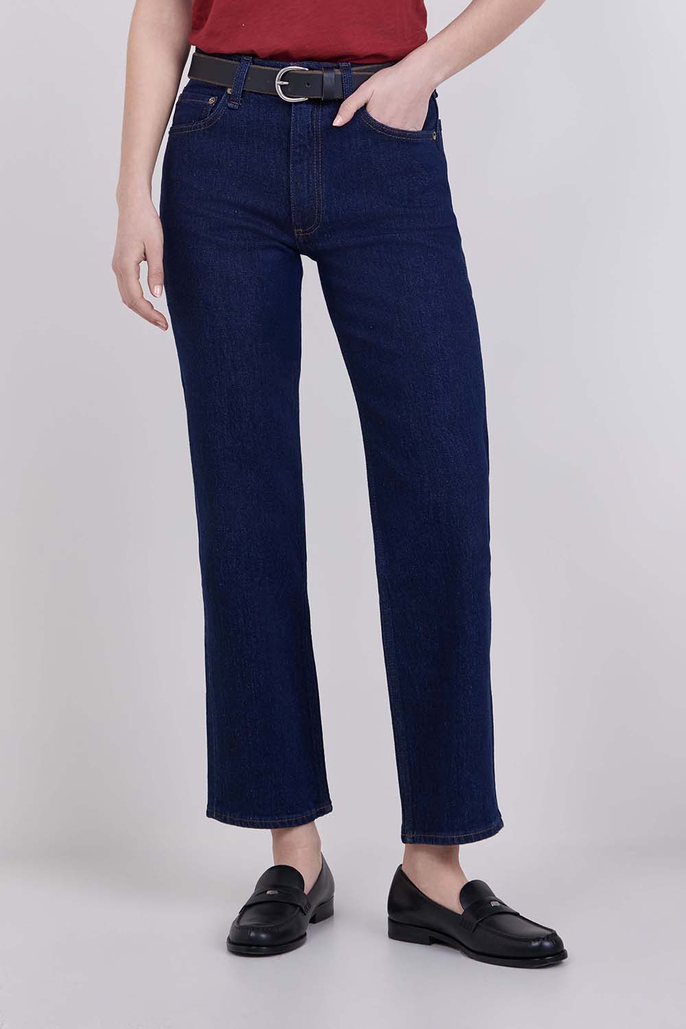 תמונת דוגמן קידמית של מכנסי ג׳ינס הארלו בגזרה ישרה