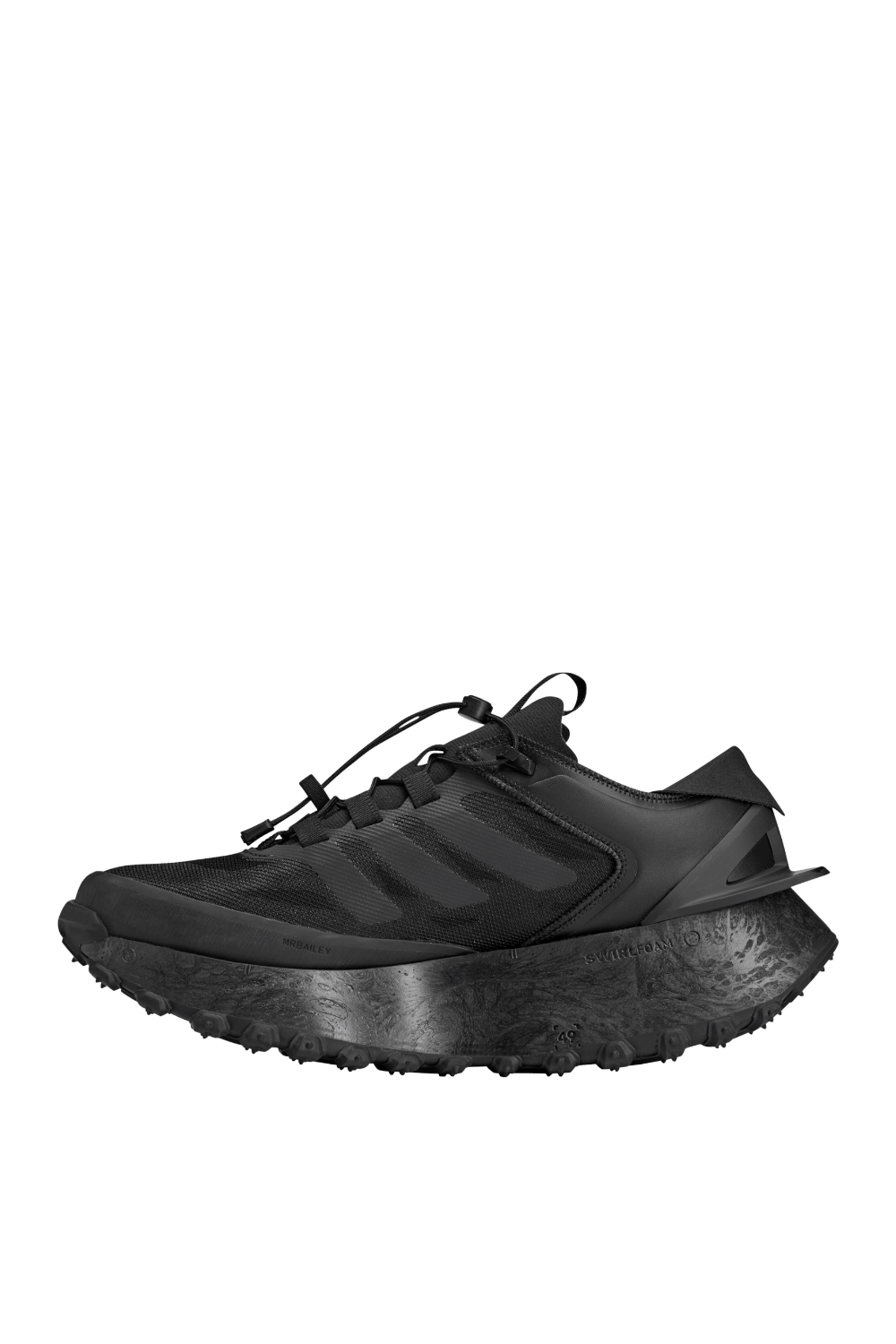 תמונה אחורית של נעלי סניקרס