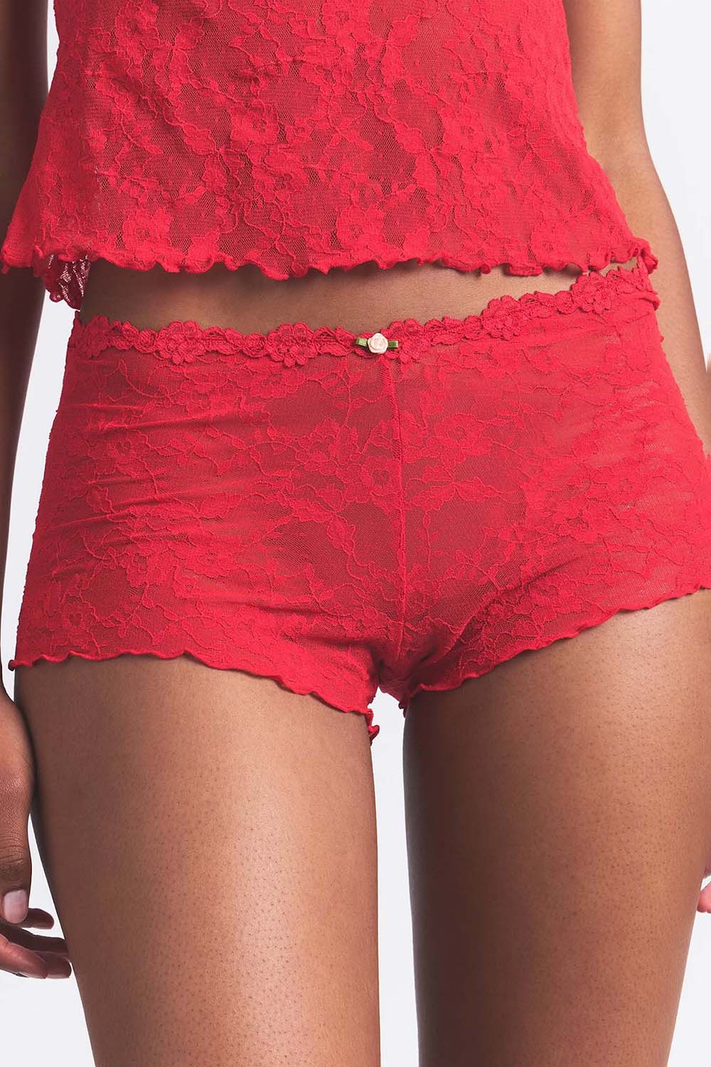 תמונת תקריב דוגמן של TRIANGLE CAMI AND SHORT SET