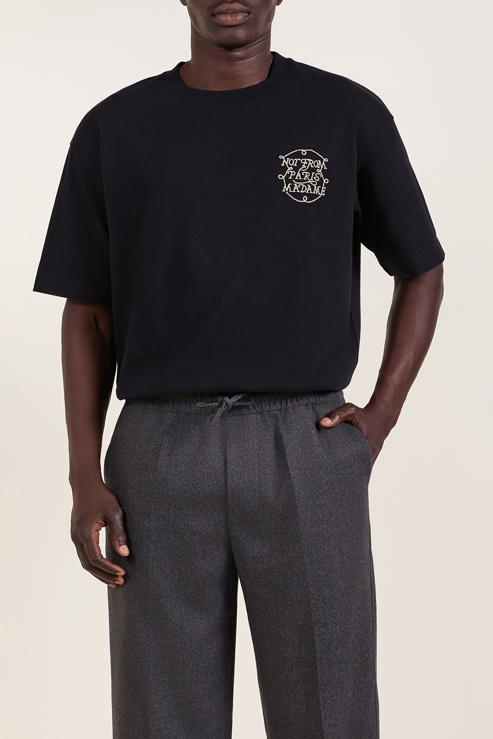 תמונת דוגמן קידמית של חולצת טי