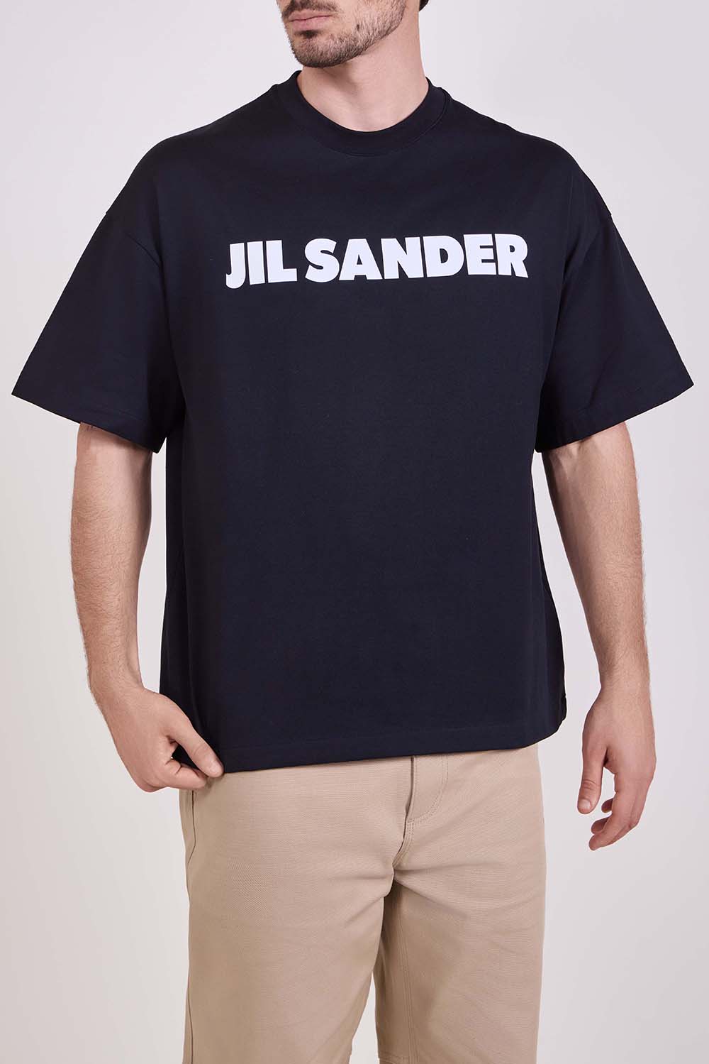 תמונת דוגמן קידמית של חולצת טי