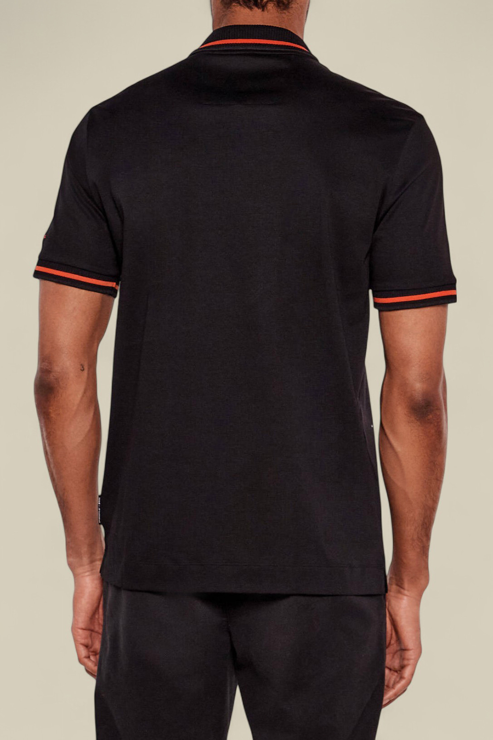 תמונת דוגמן אחורית של בוס X פורשה חולצת פולו