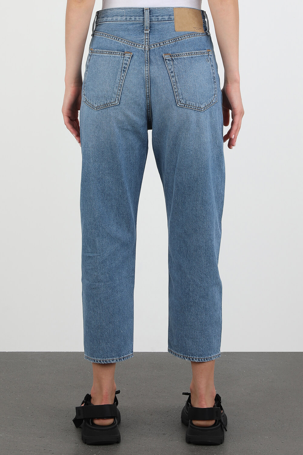 90s High-Rise Straight Jeans in Indigo image number null RAG & BONE